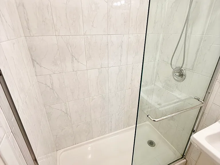 2521 Piedmont Ave #1 — Photo 9