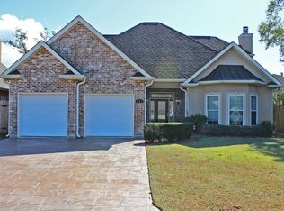 145 Midway Dr, River Ridge, LA 70123