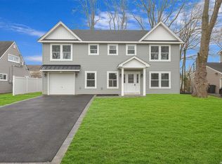 75 Duckpond Dr N, Wantagh, NY 11793