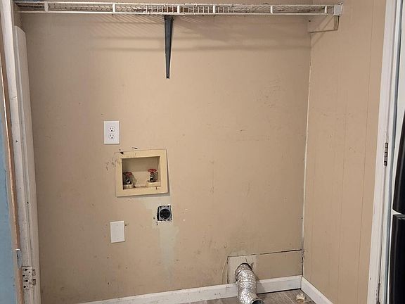 4th image of 25 Fischer Rd