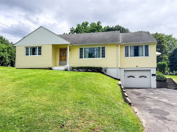 136 Perrine St, Auburn, NY 13021