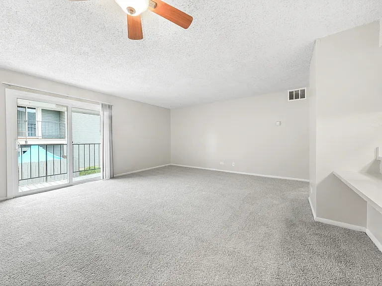 Falcon Run Apartments — Photo 31