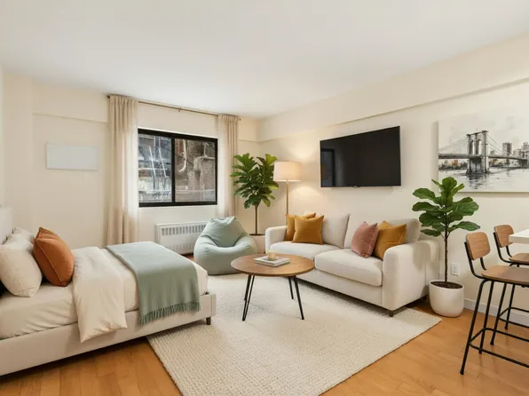 7 East 32nd Street image 1 of 4