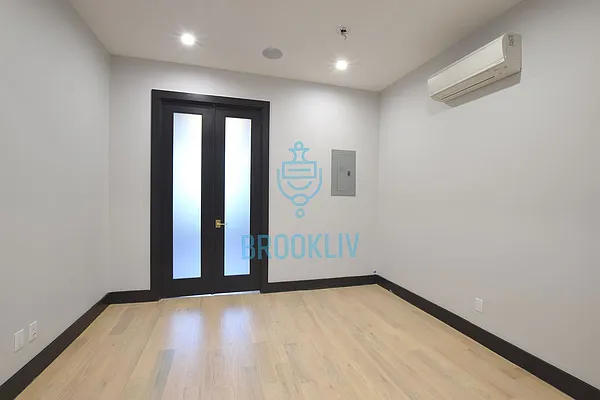 Rented by null | media 18