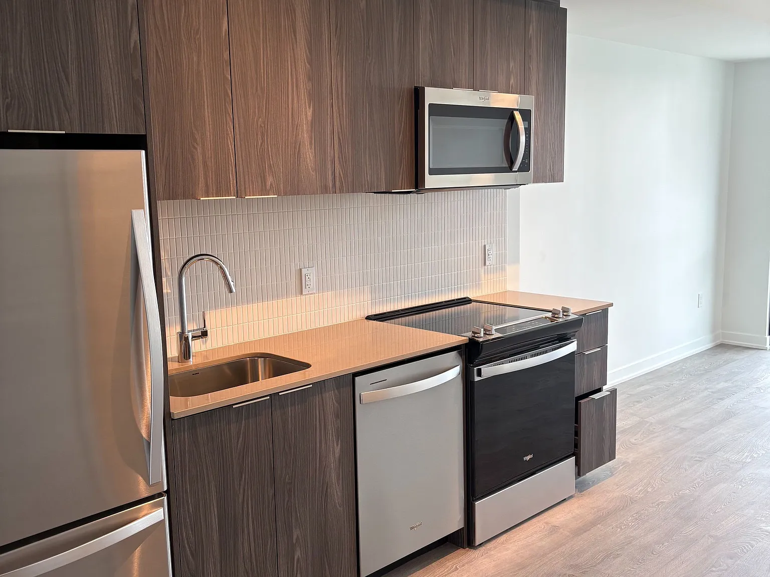 2 bed, $2,200 — Photo 3