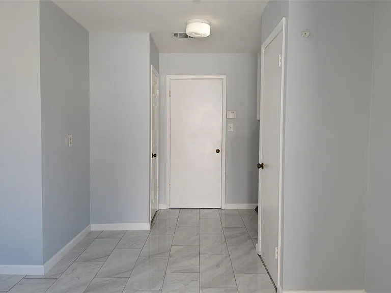 6707 Las Brisas Dr — Photo 23