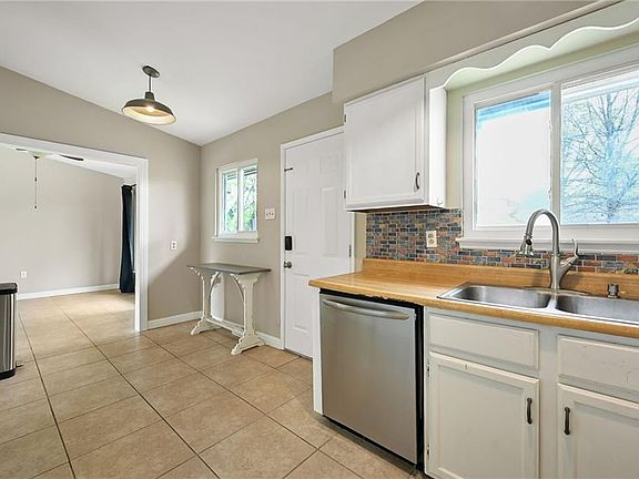 4th image of 507 Ranchero Pl
