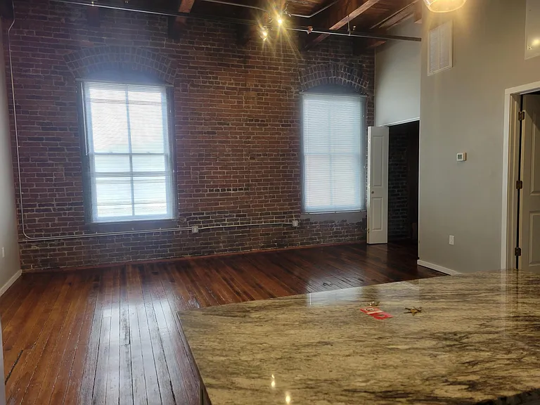 116 N 5th St #309 — Photo 7