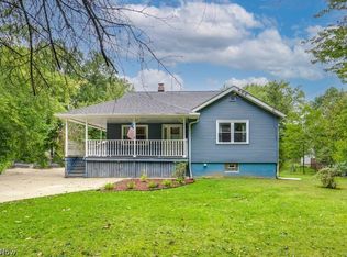 125 Ferguson Dr, Tallmadge, OH