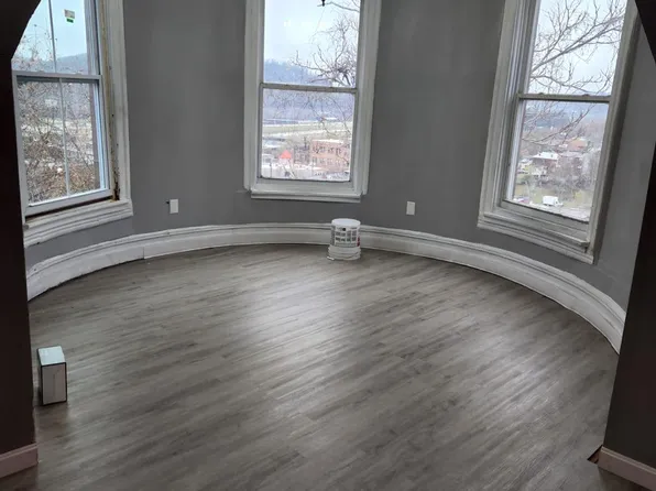 215 Joyce Ter APT 2, Pittsburgh, PA 15207