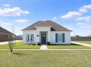 114 Carondelet Ct, Thibodaux, LA 70301