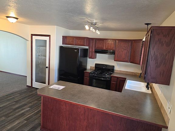 5th image of 1531 E Crossing Ave