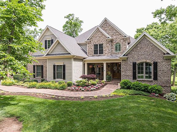 5th image of 299 E Cambridge Ln