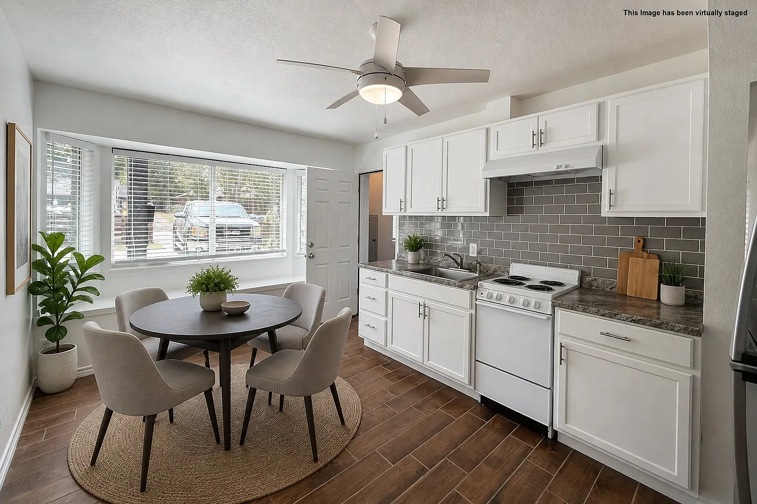 2 bed, 1000 sqft, $2,100 — Photo 1