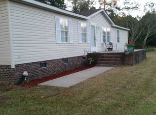 334 Fayrewinds Ln, Blounts Creek, NC 27814