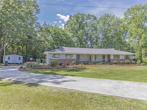 2nd image of 411 Crestview Dr