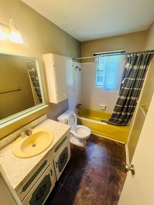 4 bed, 1.5 bath, $1,150 — Photo 3