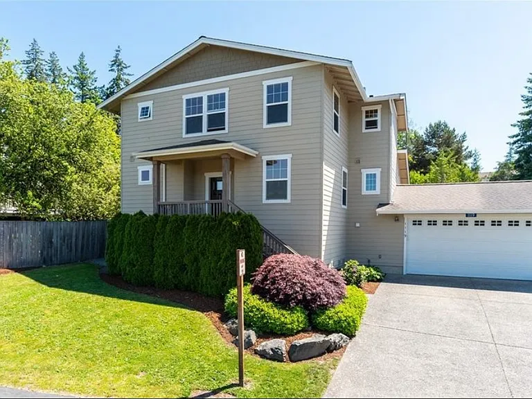 1119 N Waugh Rd — Photo 33