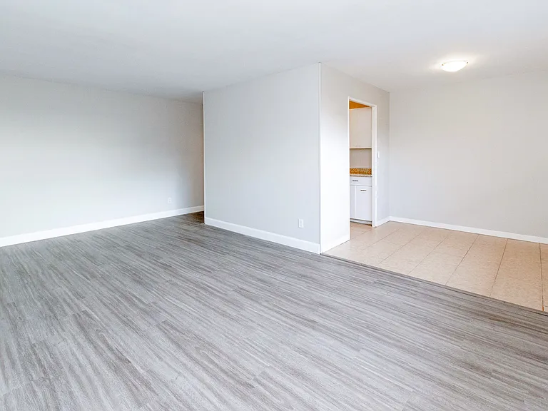 620 Berkshire Rd — Photo 12