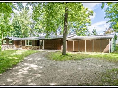 E8488 Stage Rd, New London, WI, 54961