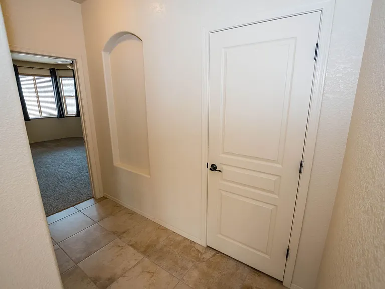 278 Bainbridge Dr — Photo 17