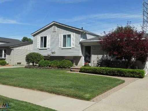 1st image of 41350 N Central Dr