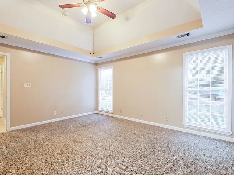 3935 Willowmeade Dr — Photo 10