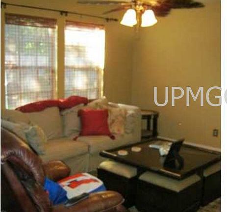 2nd image of 1025 Great Oaks Dr