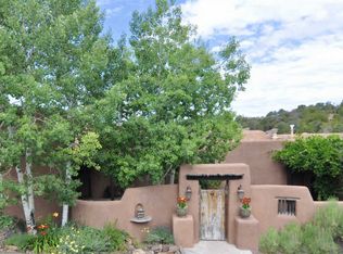 1281 Camino De Cruz Blanca, Santa Fe, NM 87505