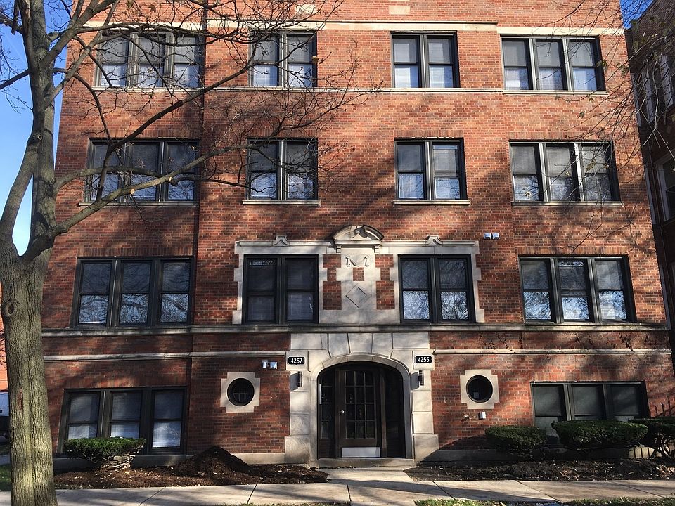 1st image of 4257 N Sawyer Ave APT 3