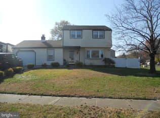 7 Merrimac Ct, Laurel Springs, NJ 08021