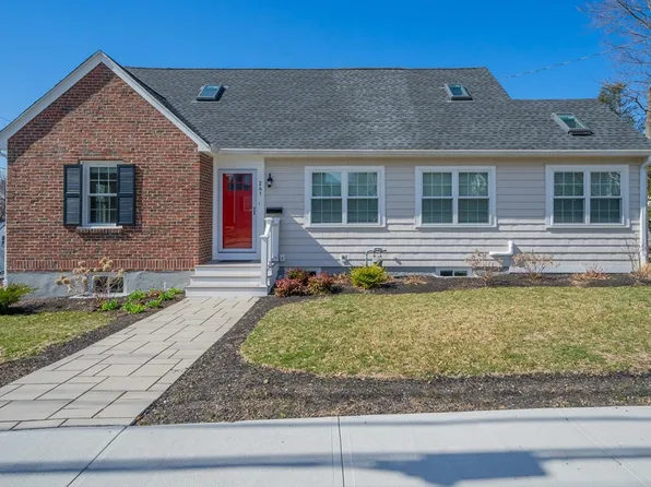 241 Hillside Ave, Arlington, MA 02476