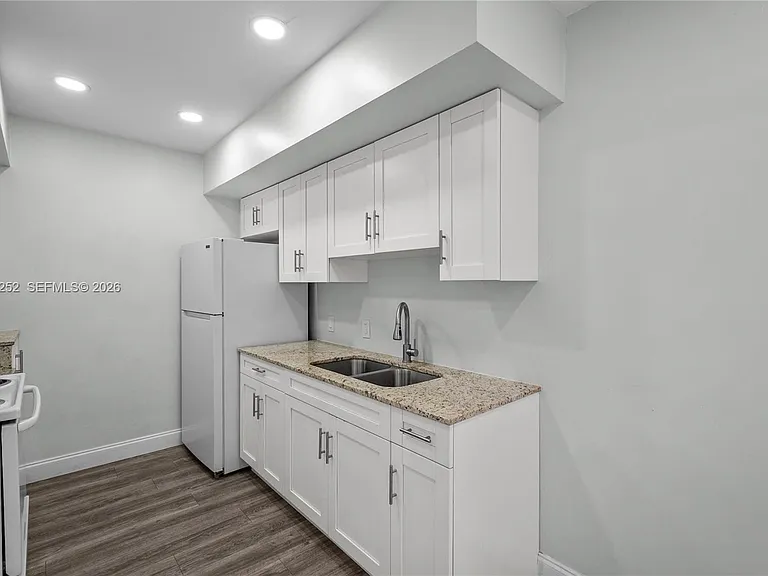 245 NE 191st St #3014 — Photo 5