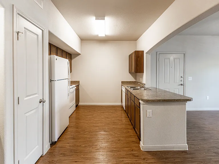 Freedom Hills Ranch Apartments — Photo 69