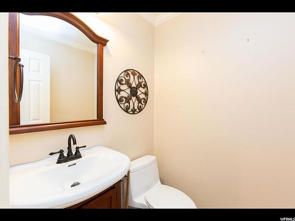 4th image of 85 W 165 S Unit 3B