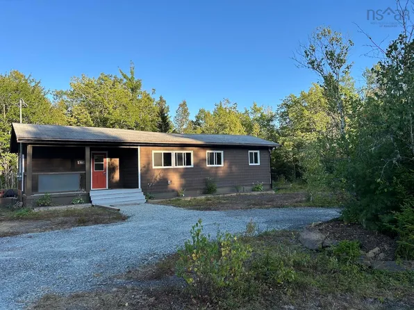 448 Dagley Rd, Lunenburg, NS B4V 0N8