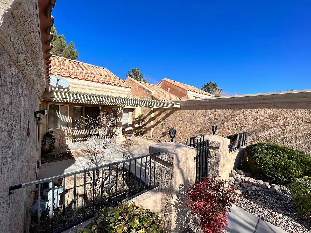 Building Photo - 9436 Quail Ridge Dr