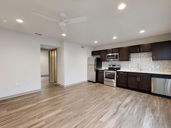 3rd image of 6304 Prospect Ave #A1b