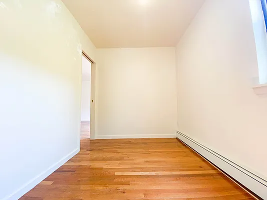 Rented by RealTegrity NY LLC | media 13