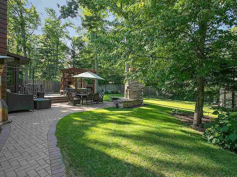 2560 Dunbar Ln — Photo 16