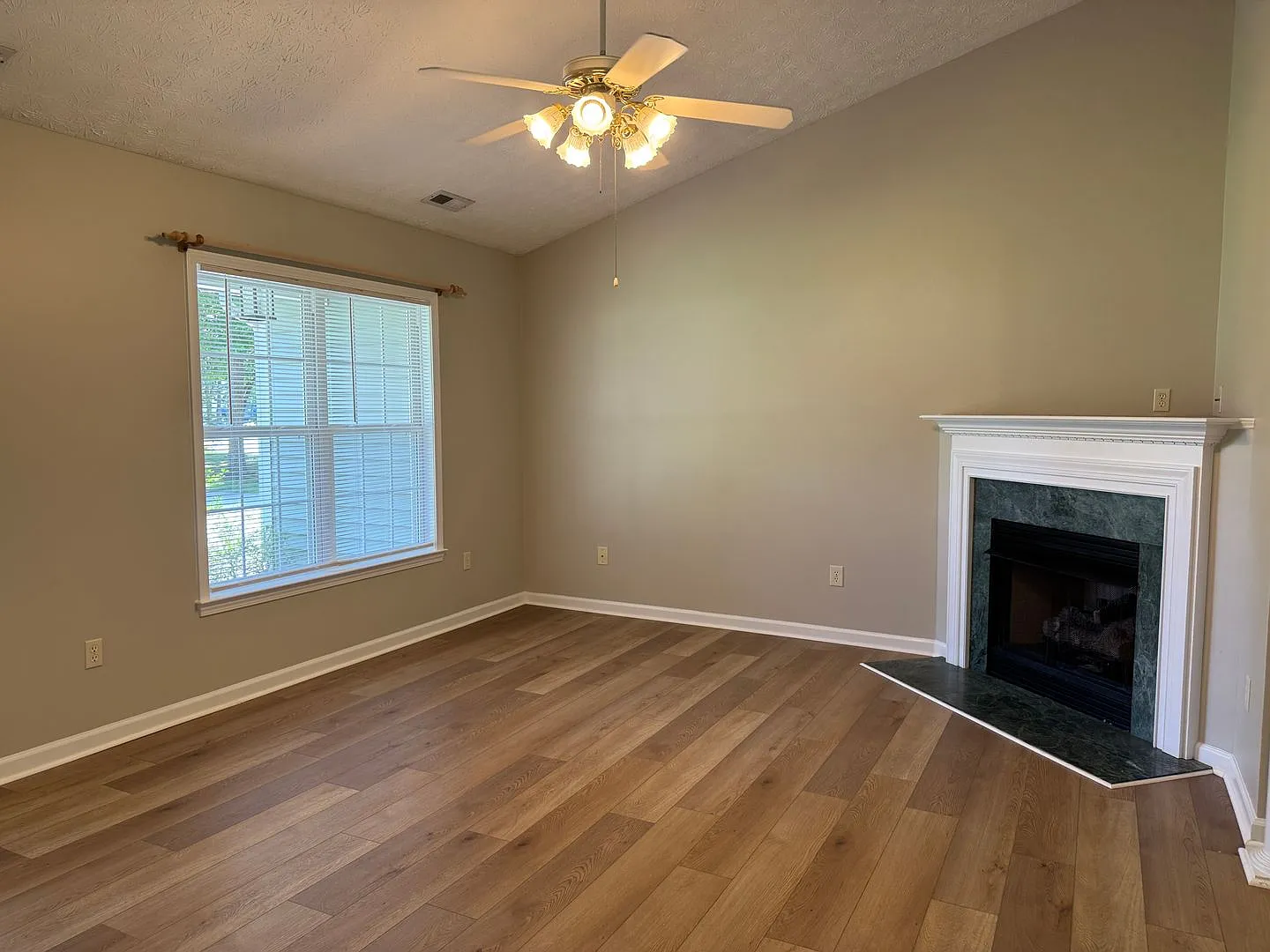 Sweet Home in Tucker Creek Estates — Photo 4