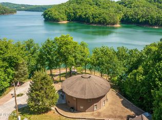 563 Norris Shores Dr, Sharps Chapel, TN 37866
