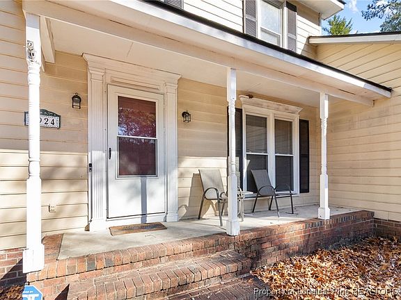 4th image of 2924 Walden Rd