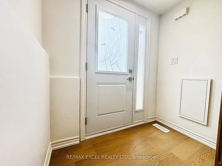 11 Plaisance Rd #5 — Photo 6