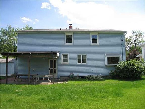 3rd image of 368 Willow Ridge Dr