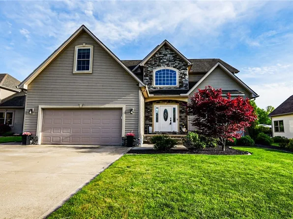524 Berklee Dr, Poland, OH 44514