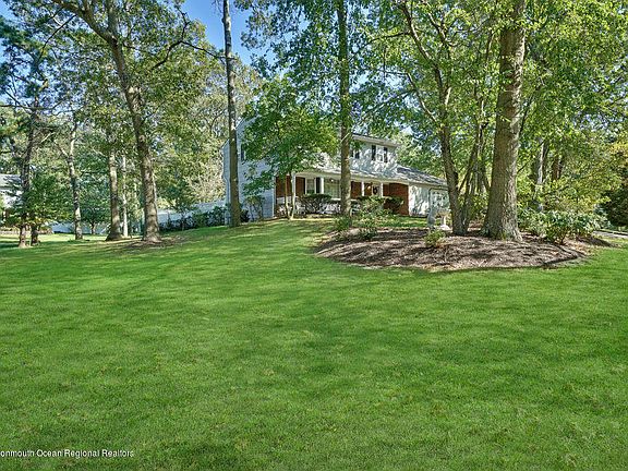 5th image of 956 Fairview Dr