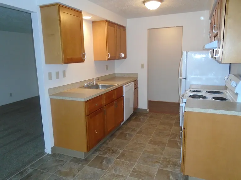 1125 Wyatt Ave #5 — Photo 11