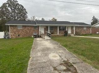 1305 Park Forrest Dr, Fort Oglethorpe, GA 30742