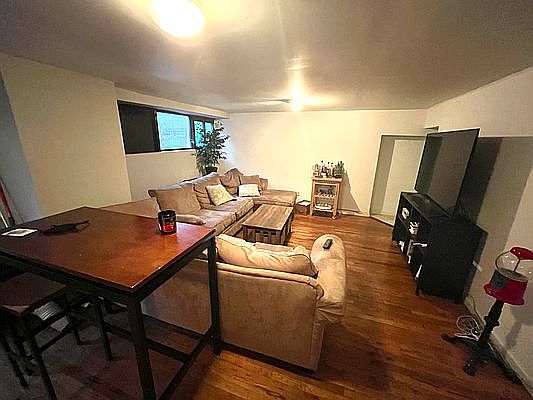 1st image of 84 E 4th St APT 1